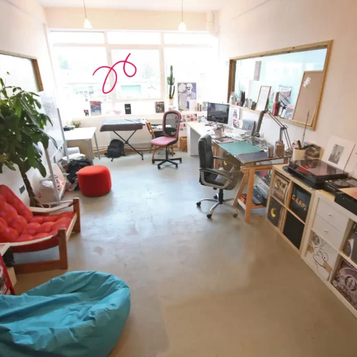 Office C04 17LR